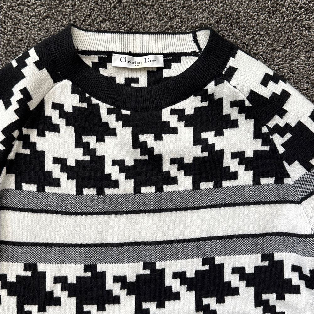 Christian Dior STYLE Black & White Houndstooth Knit Set - Picture 2 of 5